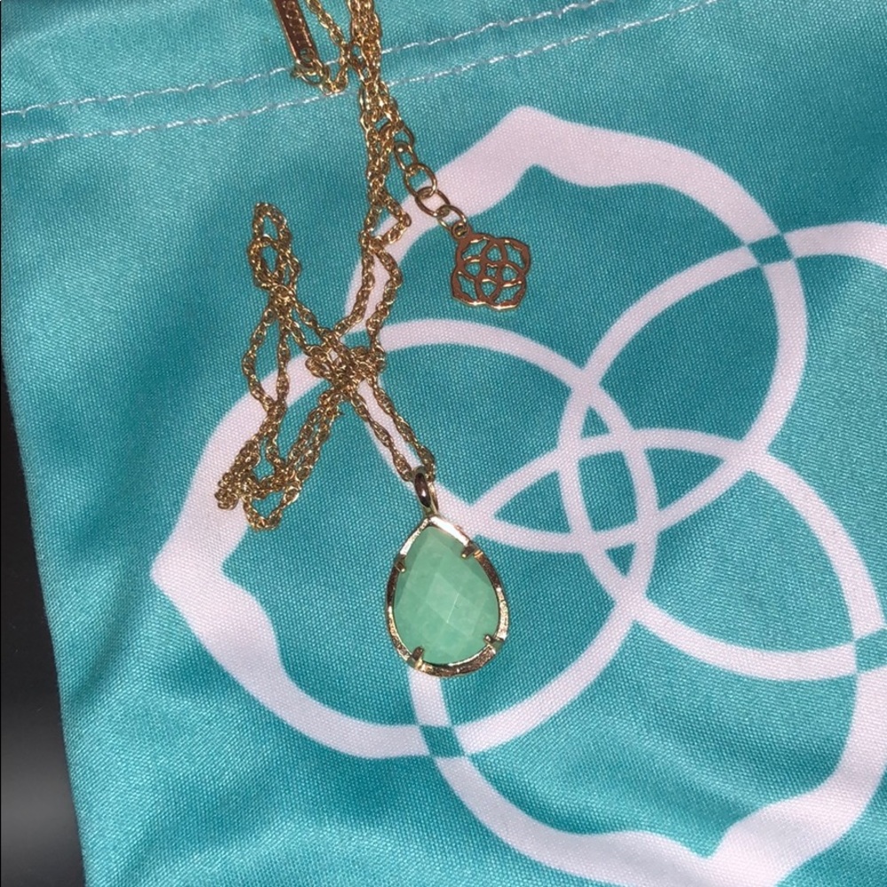 Kendra Scott Kiri Pendant Necklace